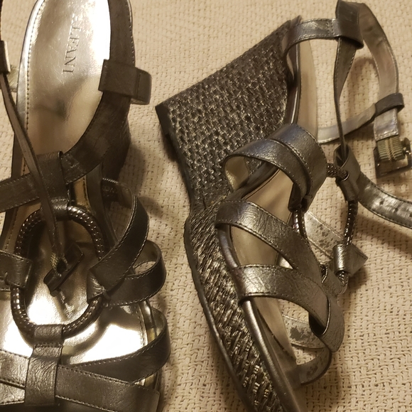 Shoes - Picture 2 of 2